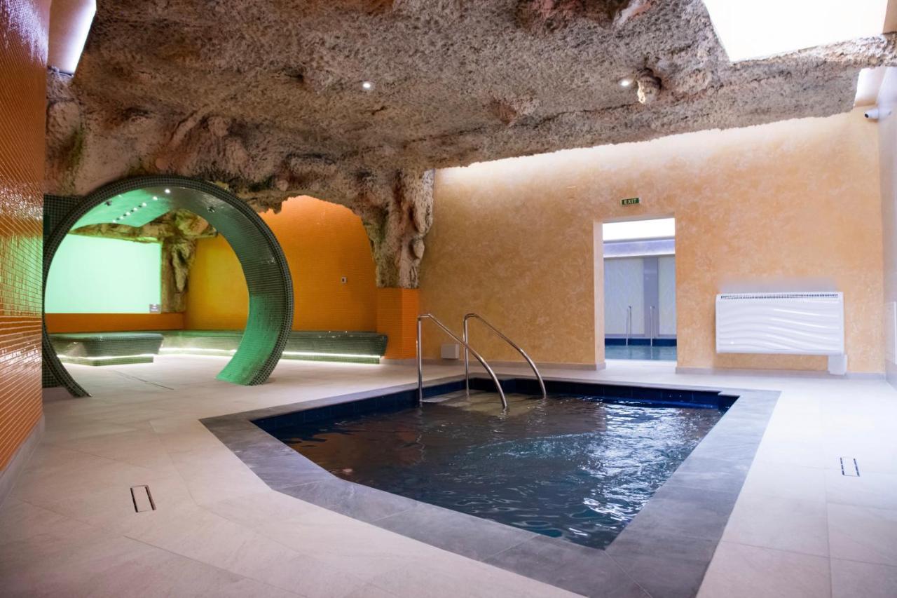 Imperial Hotel&Spa - Băile Olăneşti Eksteriør billede